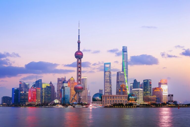 Coinbase Warns Stablecoin Interest Ban Could Benefit China