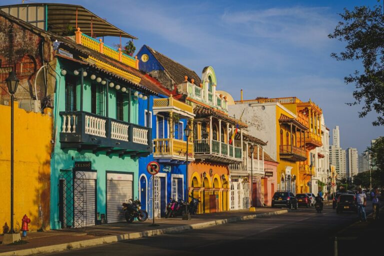 Bitcoin Nears $93,000 as Trump Signals Tougher Colombia Stance