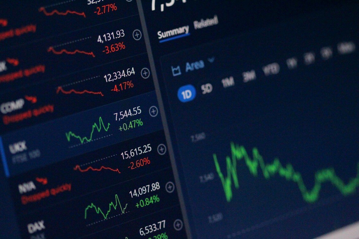 Coinbase Expands into Stock Trading with Limited User Rollout