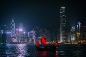 HSBC, Standard Chartered Expected to Lead Hong Kong’s First Stablecoin Licenses