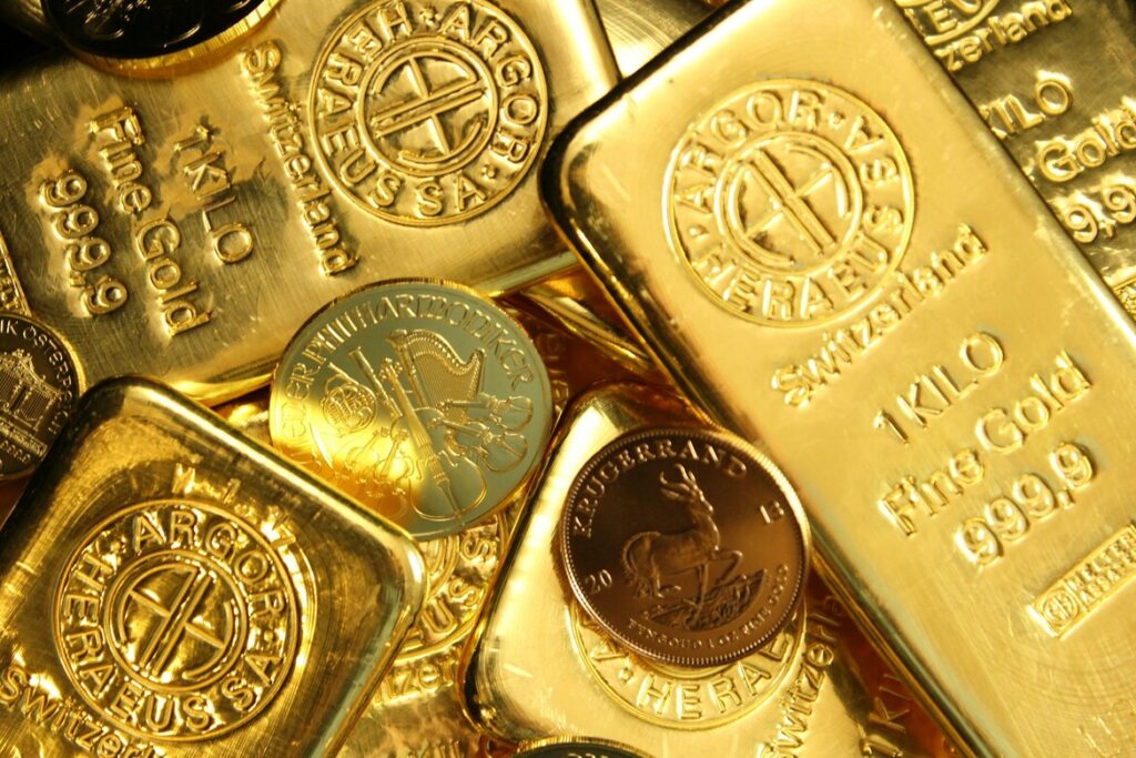 Ray Dalio Questions Bitcoin’s Safe-Haven Role, Reaffirms Preference for Gold