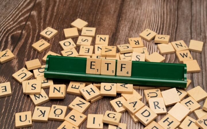 What Is a Crypto ETF: A Beginner’s Guide to Cryptocurrency Exchange-Traded Funds