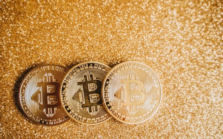 Bitcoin Leads Weekly $1.2 Billion Crypto Product Inflows