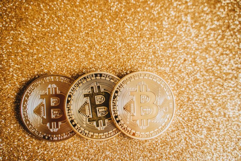 Bitcoin Leads Weekly $1.2 Billion Crypto Product Inflows