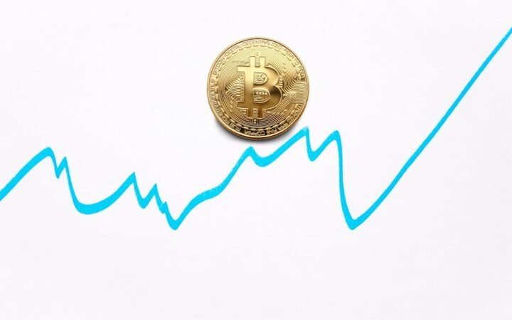 Bitcoin at Crossroads: Can 2026 Still Deliver $250,000 Moonshot?