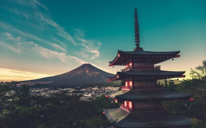 Japan Moves to Classify Crypto as Financial Instruments Under New Law