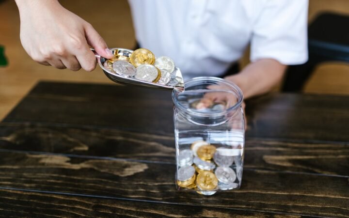 US Banks Push Back on White House Stablecoin Yield Analysis