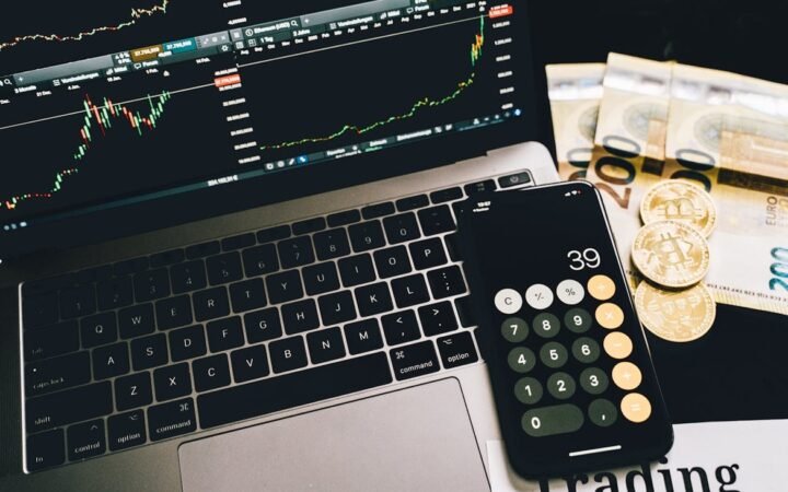 What Is a Centralized Crypto Exchange: A Beginner’s Guide to CEX Platforms