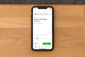 Your AI Agent Can Now Trade for You on Robinhood and Pay with Your Credit Card