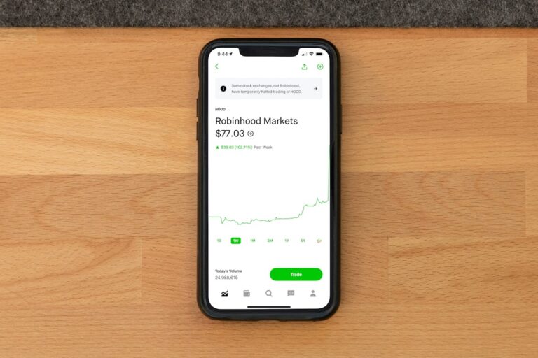 Your AI Agent Can Now Trade for You on Robinhood and Pay with Your Credit Card