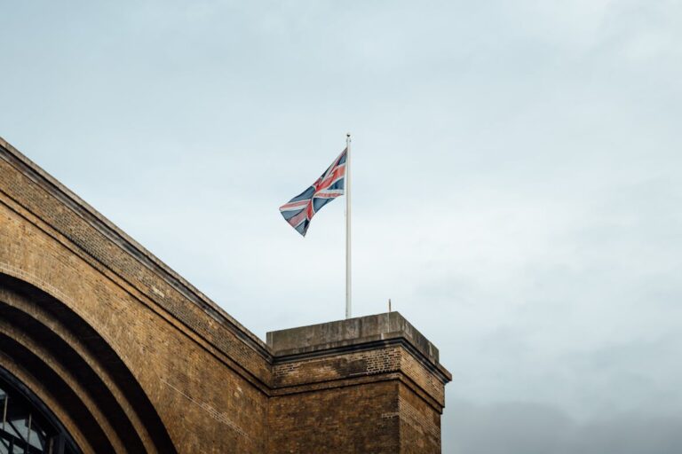Bank of England Reconsiders Strict Stablecoin Regime Amid Industry Backlash