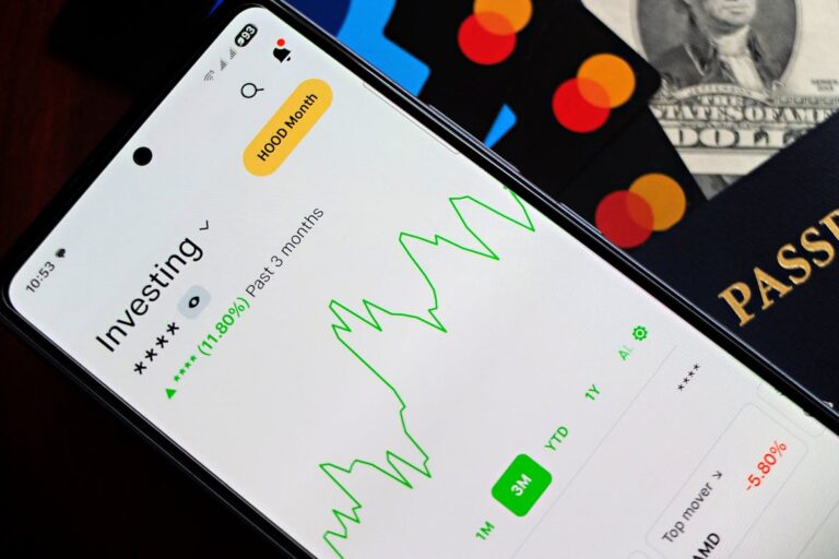 eToro Signals Long-Term Crypto Bullishness as Q1 Derivatives Revenue Plummets