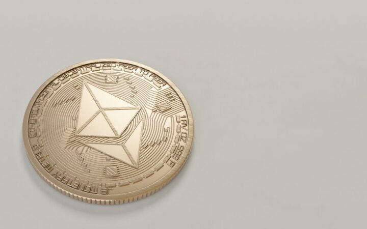 Bankless Co-Founder David Hoffman Liquidates Entire ETH Position, Citing Shift in Value Capture