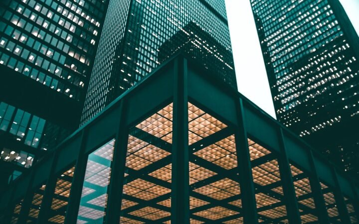 Charles Schwab Targets Mid-2027 Rollout for Advisor Crypto Spot Trading and Custody