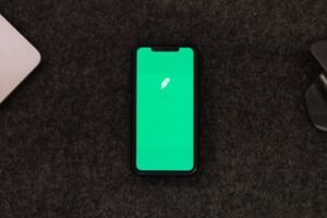 Robinhood Enters Canadian Market with $180 Million WonderFi Acquisition