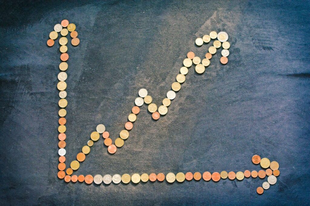 Standard Chartered Initiates Uniswap Coverage: Forecasts 40x Surge for UNI Token by 2030