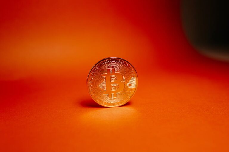 Strategy’s Leveraged Bitcoin Model Faces First Real Stress Test, Says Grayscale