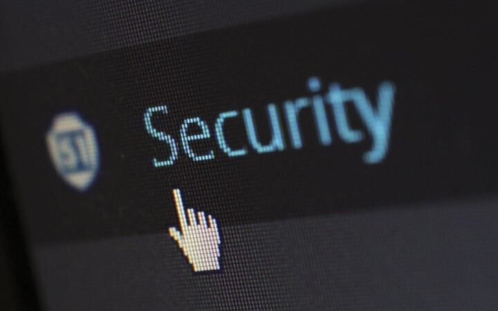 Zcash Plunges 31% as Security Researcher Uncovers Infinite Minting Bug