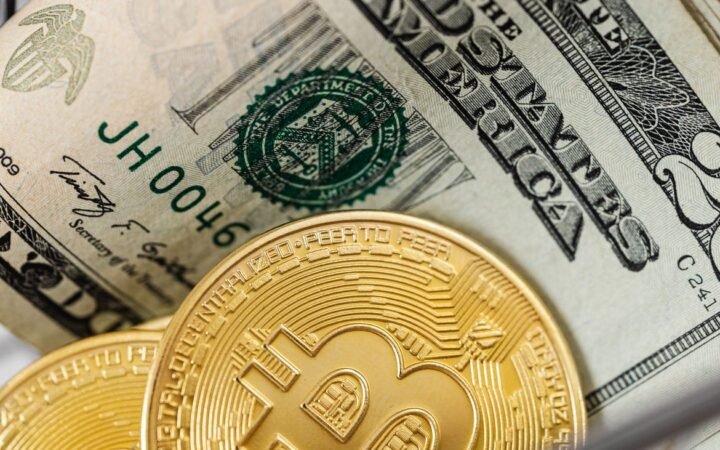 American Bitcoin Shares Plunge 95% From Record High as Reverse Split Fails to Halt Slide