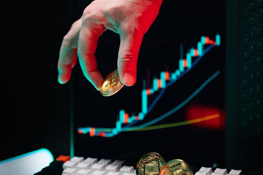 Bitcoin Grinds Toward $62K as Macro Shift Triggers $281M in Liquidations