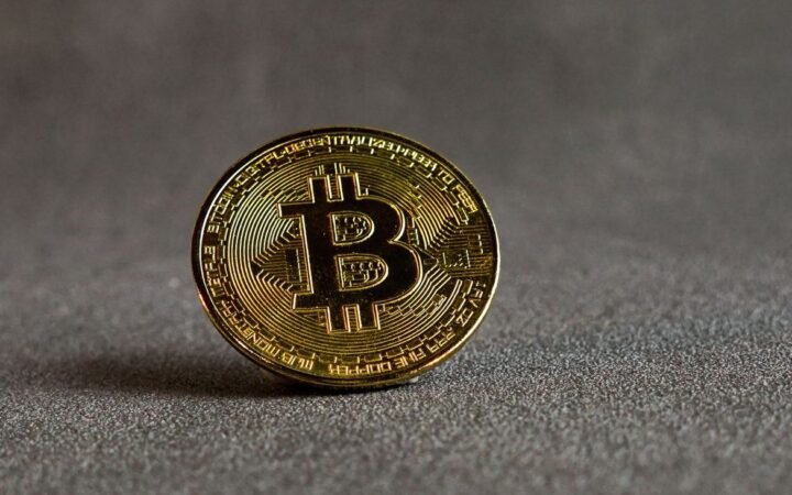 JPMorgan Warns Private Banking Ledgers Pose Greatest Risk to Bitcoin