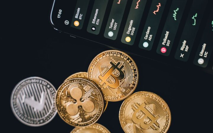 Bitcoin Nears $72,000 as Altcoins Surge and Short Sellers Lose $3 Billion