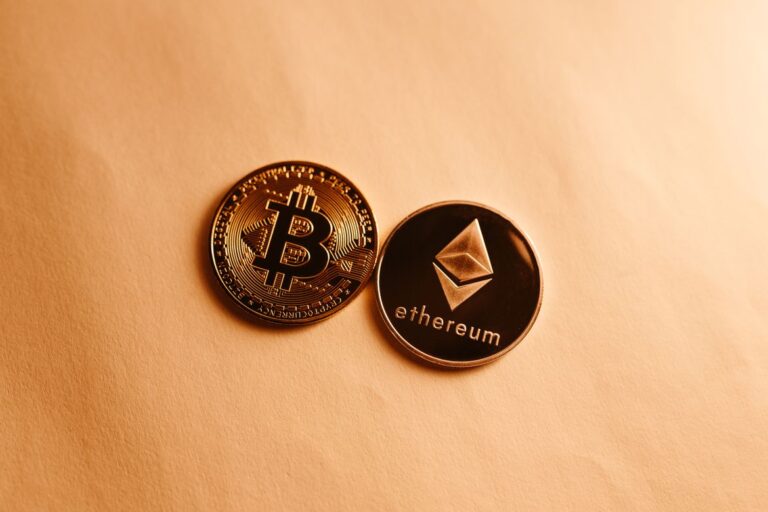 Charles Schwab Integrates Bitcoin and Ether Trading Across Its $13T Wealth Management Ecosystem