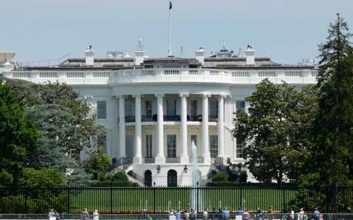 Coinbase and Ripple Executives Set to Attend White House Crypto Session Ahead of Key Senate Vote