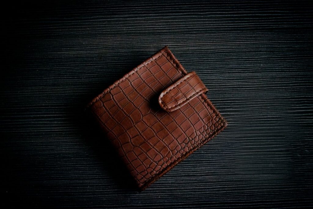 CZ Asks Trust Wallet to Simplify Hidden Coin Controls After Spam Floods Wallet