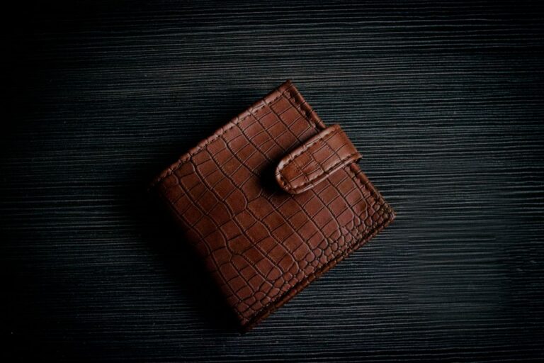 CZ Asks Trust Wallet to Simplify Hidden Coin Controls After Spam Floods Wallet