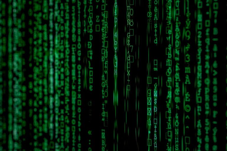 Exchange vs. Self-Custody: CZ Weighs In as Self-Custody Losses Surpass Exchange Hacks