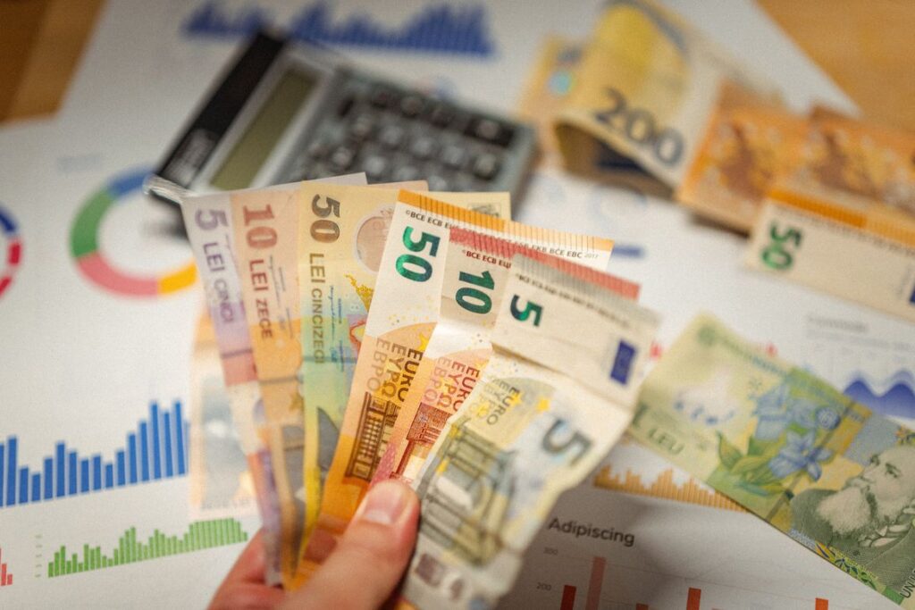 Revolut Begins Phased Rollout of MiCA-Compliant EURR Euro Stablecoin