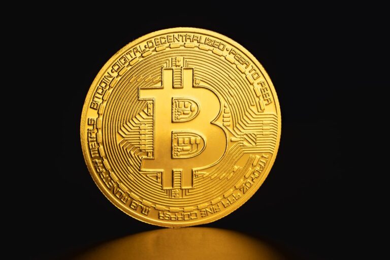 Saylor Hints at Strategy Bitcoin Purchase After Five-Week Pause as STRC Dividend Holds at 12%