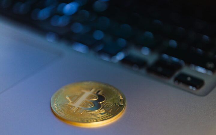 US Spot Bitcoin ETFs Hit $1.9B Inflows in Strongest Week Since October 2025