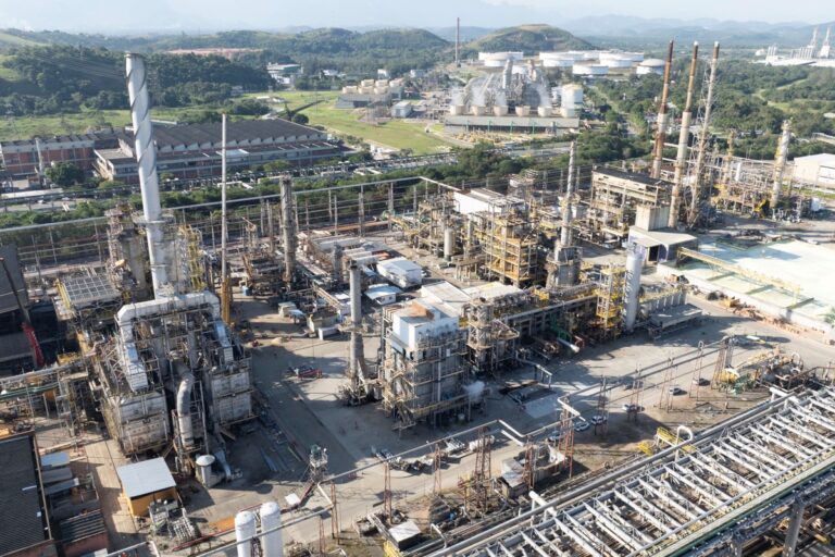 Petrobras Tests Cardano for Aviation Fuel Claims and Diesel Traceability