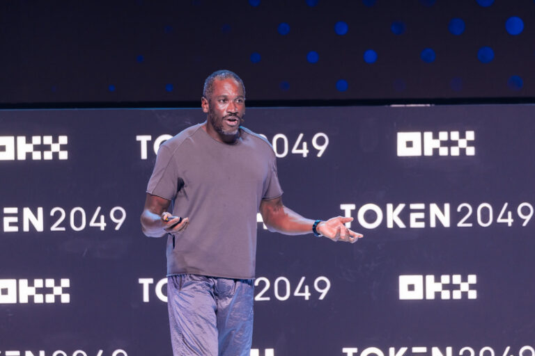 Arthur Hayes Exits Maelstrom Altcoin Trades, Warns of More Downside