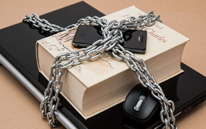 Coinbase, Bithumb and Korean Finance Firms Report Data Incidents as CZ Urges Security Checks