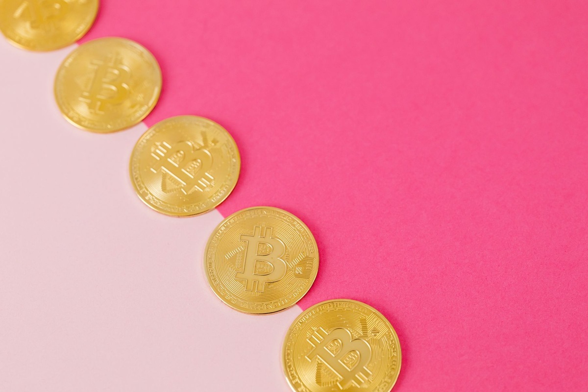 DeFi Lending Explained: Collateral, Interest and Liquidation Risk