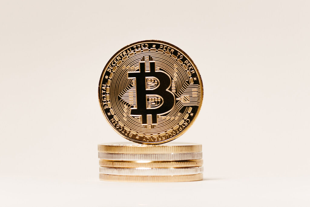 Three Dormant Bitcoin Addresses Move 828 BTC, Stirring Quantum Speculation