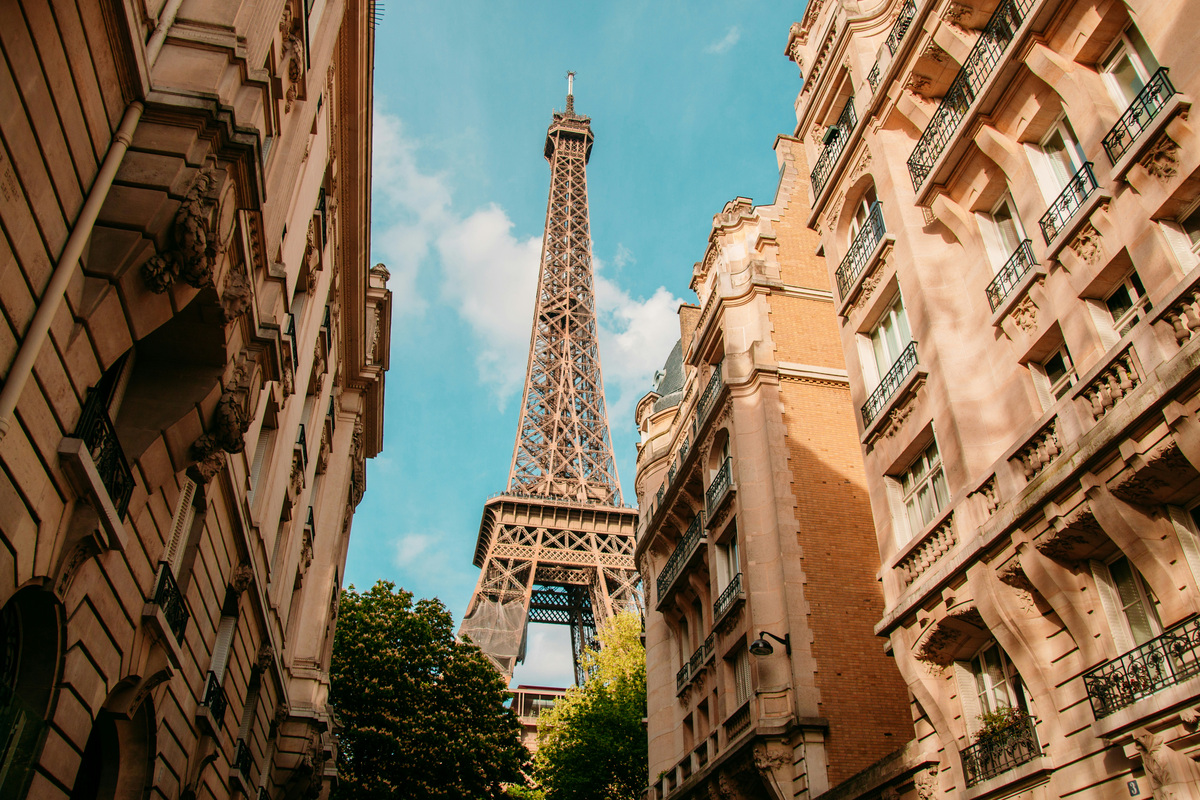 France Proposes 31.4% Capital-Gains Tax on Crypto-to-Stablecoin Swaps