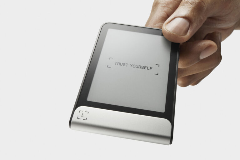 Karpelès Reports Implant in Ledger Flex Bought at Singapore Airport